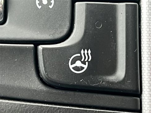 Used 2022 GMC Sierra 1500 Elevation image 23