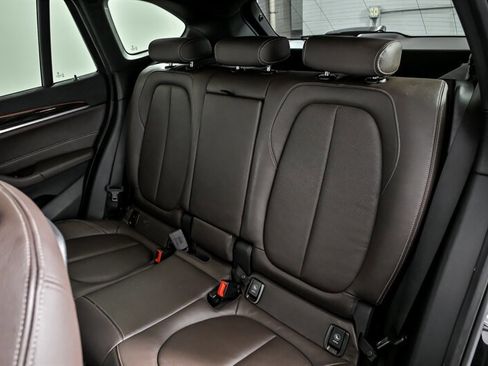 Used 2017 BMW X1 xDrive28i image 19