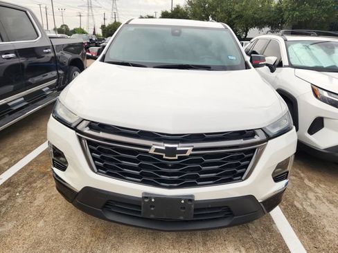 Used 2023 Chevrolet Traverse Premier w/ Redline Edition FWD image 2