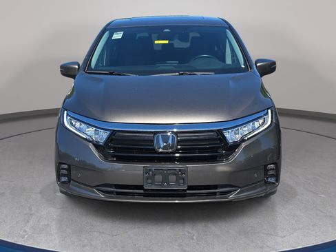 Used 2023 Honda Odyssey Touring image 2