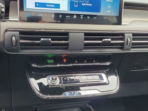 New 2026 Lincoln Corsair Premiere AWD/4WD image 27