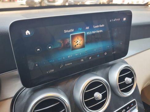 Used 2021 Mercedes-Benz GLC 300 GLC 300 SUV image 22