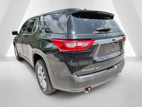 Used 2020 Chevrolet Traverse LS w/ LPO, Black Accent Package AWD/4WD image 5