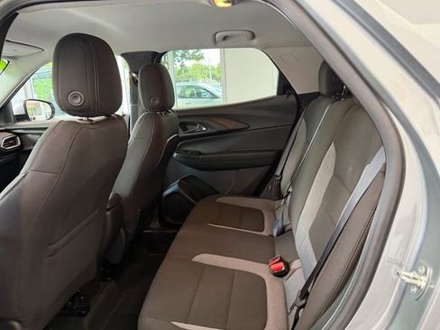 Used 2023 Chevrolet TrailBlazer LT FWD image 7