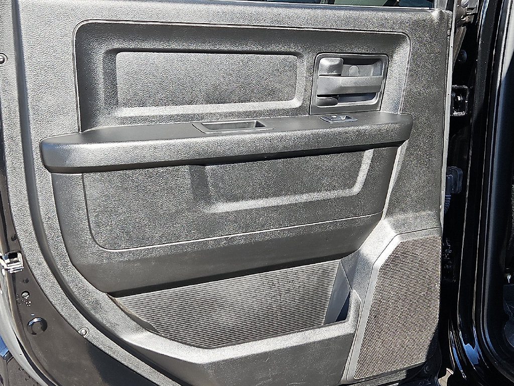 Used 2024 RAM 2500 Tradesman w/ Chrome Appearance Group AWD/4WD image 16