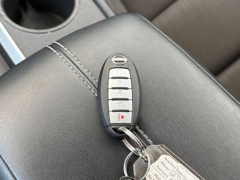 Used 2025 Nissan Altima 2.5 SV FWD image 20