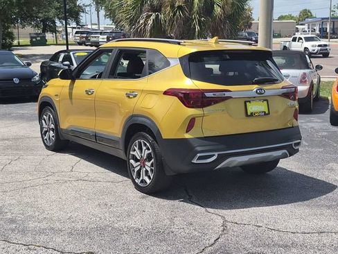 Used 2021 Kia Seltos SX w/ SX Sunroof Package AWD/4WD image 7