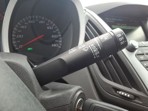 Used 2017 Chevrolet Equinox LT w/ Convenience Package image 16