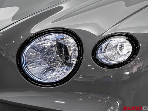 Used 2023 Bentley Continental GT Mulliner image 11