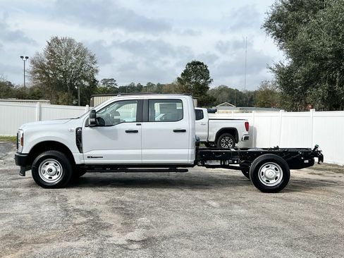 New 2026 Ford F350 XL image 2