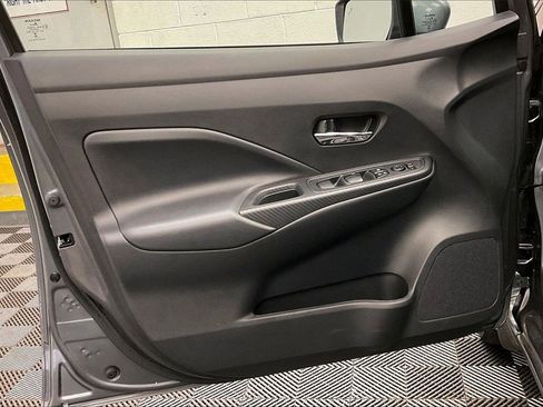 Certified 2025 Nissan Versa SV w/ Trunk Package image 23