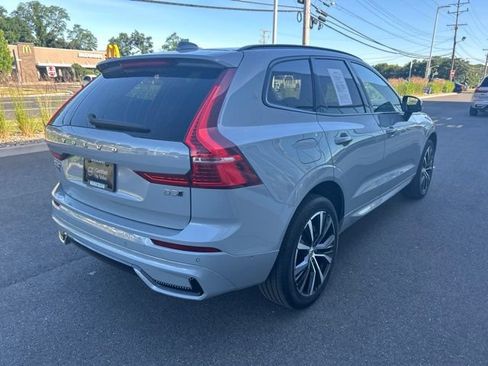 Certified 2025 Volvo XC60 B5 Plus AWD/4WD image 5