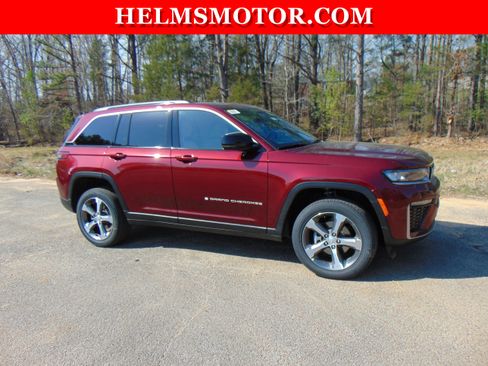 New 2026 Jeep Grand Cherokee Limited AWD/4WD image 12