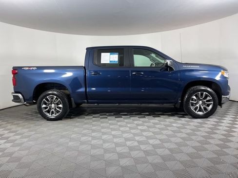 Used 2022 Chevrolet Silverado 1500 LT AWD/4WD image 12