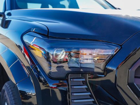New 2026 Toyota Tacoma SR5 image 11