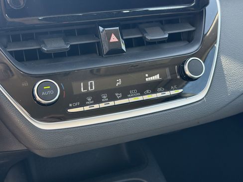 Used 2024 Toyota Corolla LE image 22