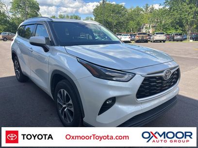 Used 2022 Toyota Highlander XLE