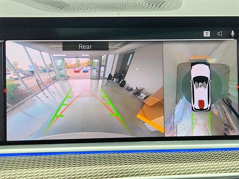 Used 2022 BMW X5 M50i image 17