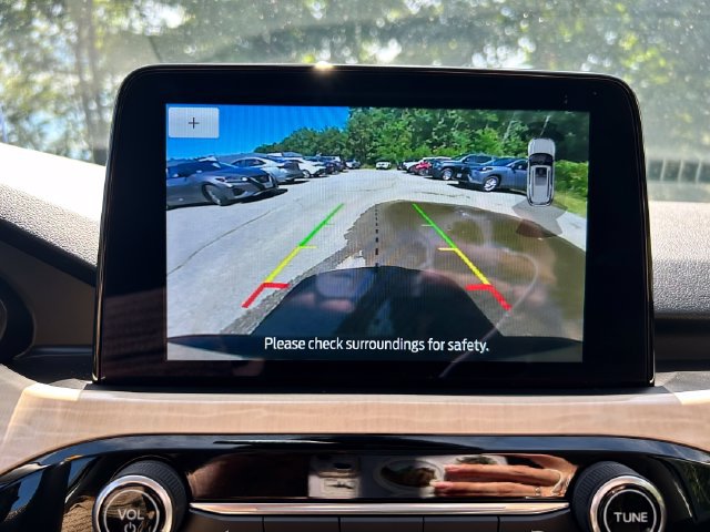 Used 2021 Ford Escape Titanium w/ Titanium Elite Package AWD/4WD image 19