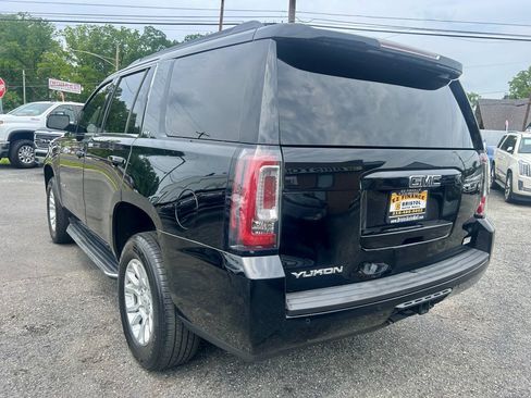 Used 2019 GMC Yukon SLT AWD/4WD image 3