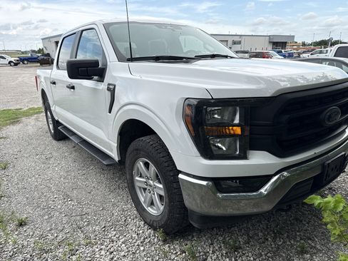 Used 2023 Ford F150 4x4 SuperCrew image 2