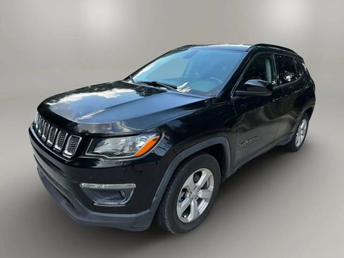 Used 2018 Jeep Compass Latitude w/ Popular Equipment Group FWD image 6