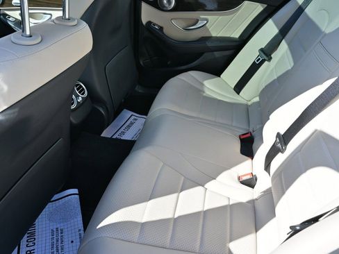 Used 2020 Mercedes-Benz C 300 Sedan image 10