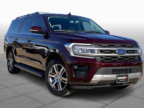 Used 2024 Ford Expedition Max XLT image 2