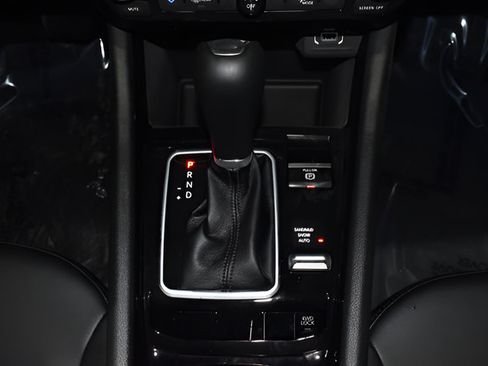New 2026 Jeep Compass Latitude AWD/4WD image 16