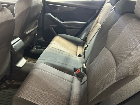 Used 2019 Subaru Impreza 2.0i Premium image 5
