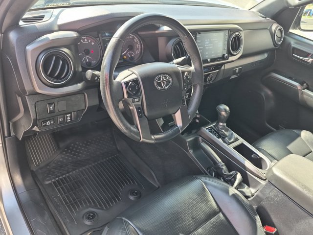 Used 2022 Toyota Tacoma TRD Sport w/ TRD Premium Sport Package RWD image 17