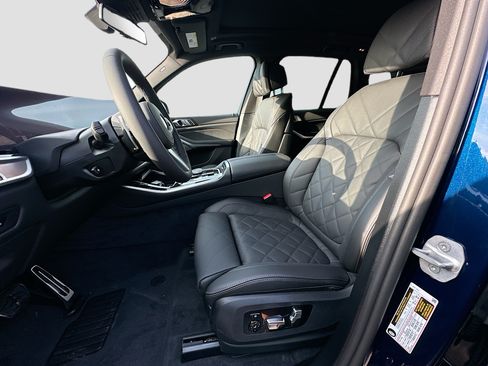 New 2026 BMW X5 sDrive40i w/ M Sport Package RWD image 13