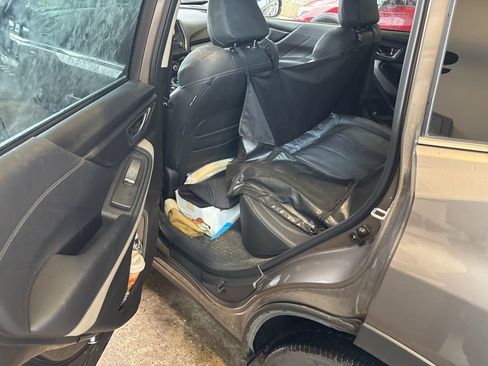 Used 2023 Subaru Forester Limited image 33