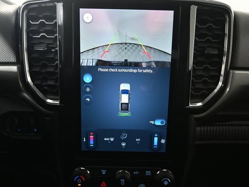 Used 2024 Ford Ranger XLT w/ FX4 Off-Road Package image 29