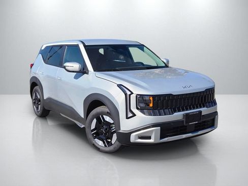 New 2027 Kia Seltos LX FWD image 1