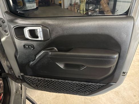 Used 2022 Jeep Gladiator Sport AWD/4WD image 54