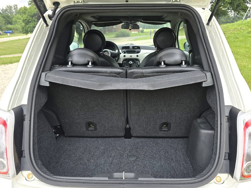 Used 2015 FIAT 500 Sport w/ Comfort/Convenience Group FWD image 16