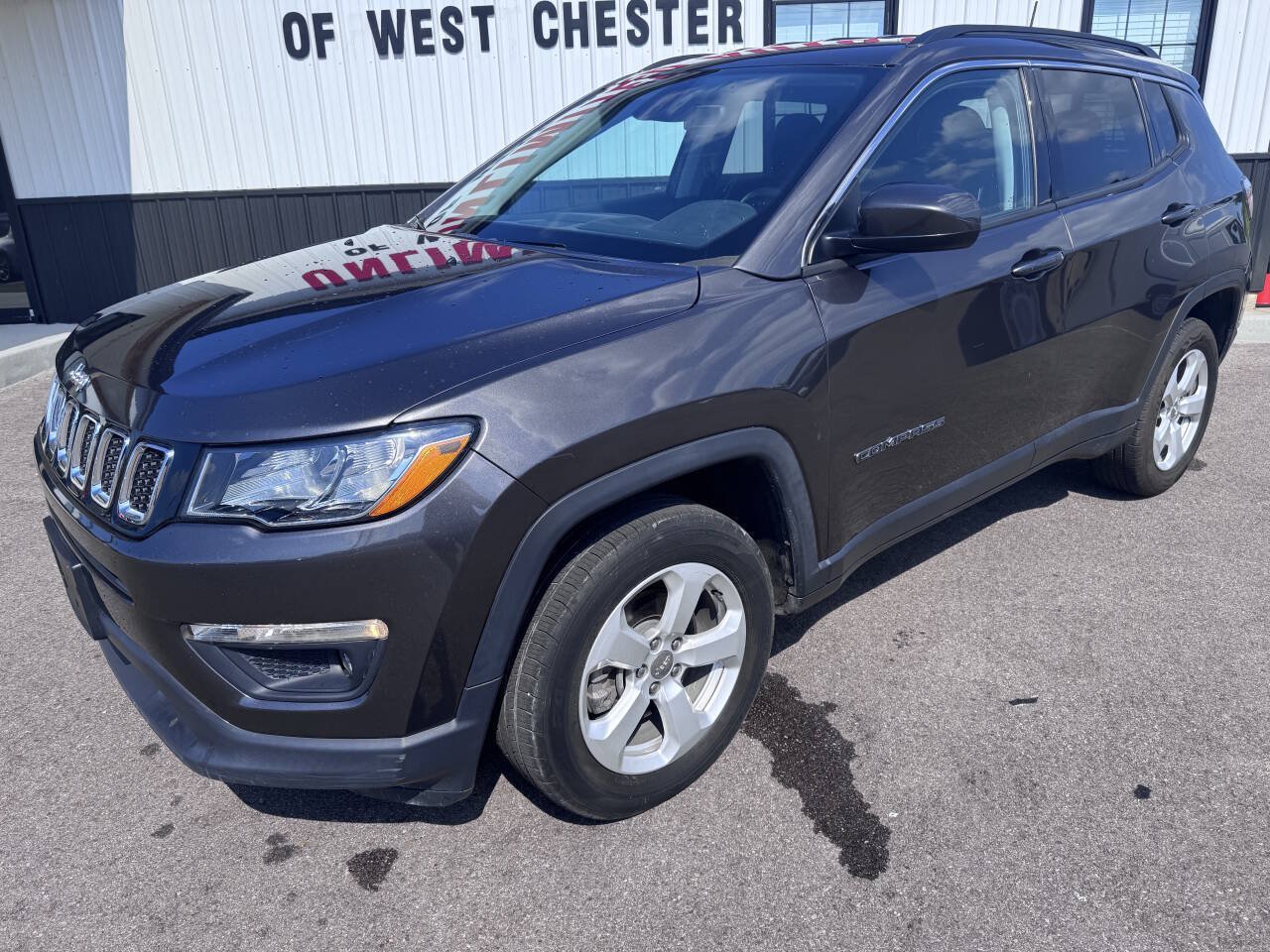 Used 2019 Jeep Compass Latitude AWD/4WD image 2