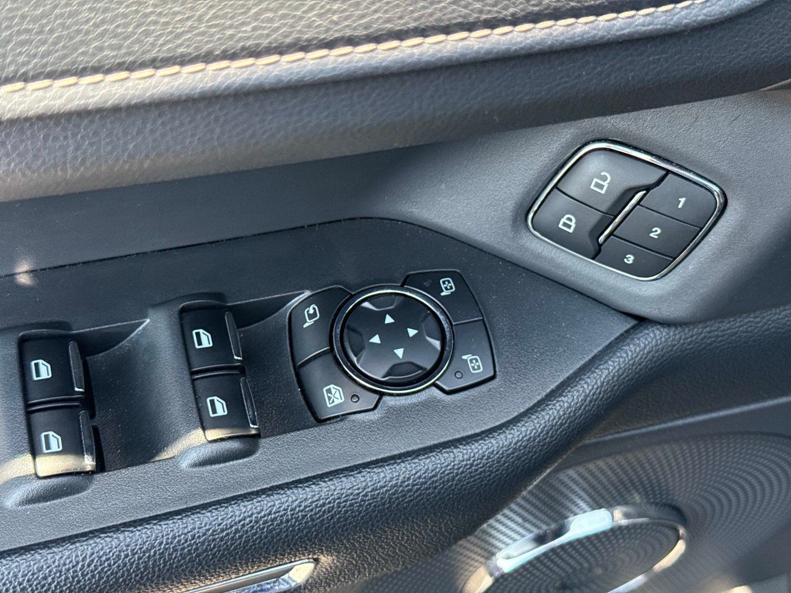 Used 2024 Ford Expedition Max XLT AWD/4WD image 22