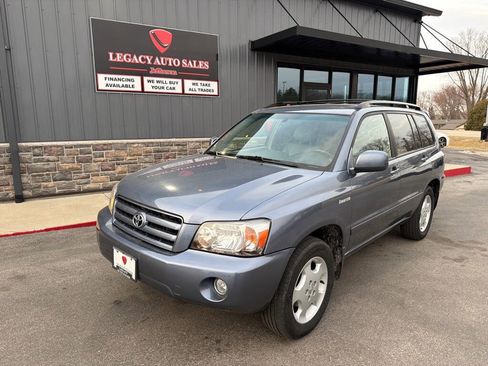 Used 2005 Toyota Highlander Limited image 1