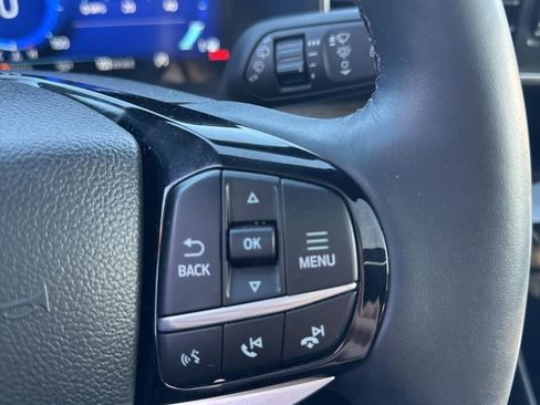 Used 2023 Ford Explorer Platinum w/ Technology Package AWD/4WD image 29