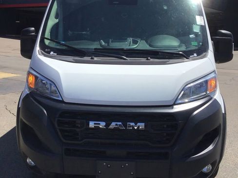 Used 2026 RAM ProMaster 2500 w/ Convenience Group FWD image 2