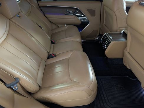 Used 2023 Land Rover Range Rover Long Wheelbase Autobiography image 26