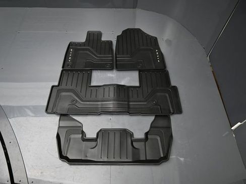 Used 2023 Honda Pilot Elite image 42