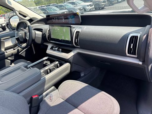 New 2027 Ford Expedition Active RWD image 11