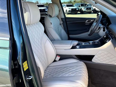 Used 2023 Genesis GV80 3.5T w/ Prestige Package image 9