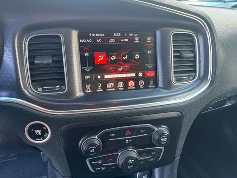 Used 2015 Dodge Charger R/T RWD image 21
