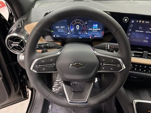 New 2026 Chevrolet Equinox ACTIV w/ Convenience Package III image 32