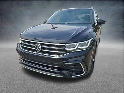 Used 2024 Volkswagen Tiguan SEL R-Line AWD/4WD image 7