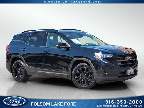 Used 2021 GMC Terrain SLT w/ Infotainment Package II FWD image 1